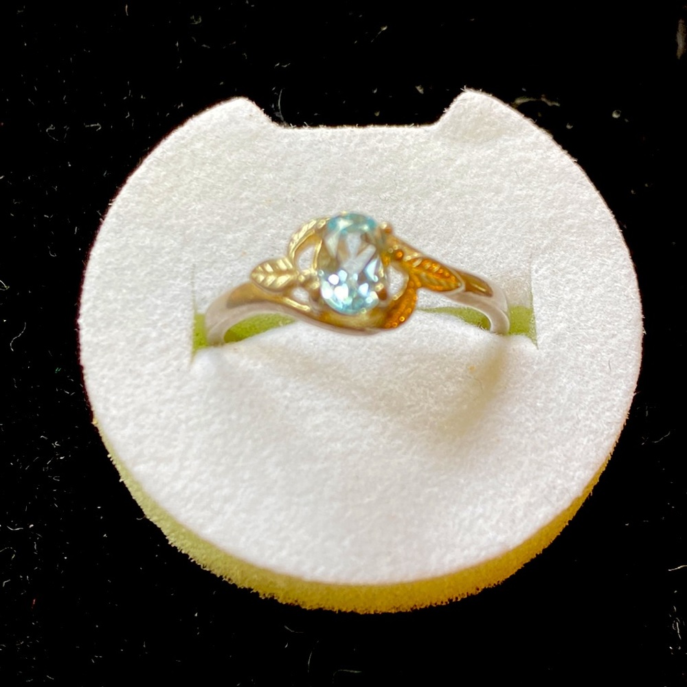 Sterling silver 925 blue topaz ring size 7